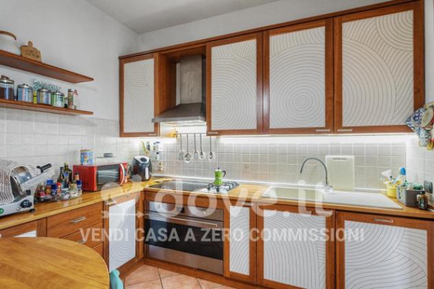 Appartamento di 139 m² con 4 locali e box auto in vendita a Bussero - Foto 9