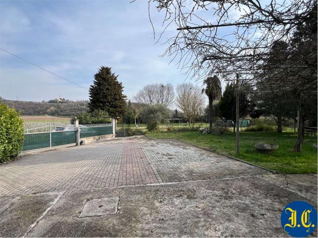 V005397 - CUSTOZA - VILLA SINGOLA CON AMPIO VERDE PRIVATO. - Foto 9