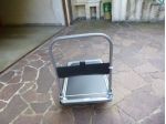 CARRELLO A PIANALE CON FRENI PORTATA 300 Kg.