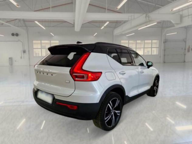 Volvo XC40 Recharge T5 180+82 CV Recharge Plug-in Hybrid R-Design - Foto 2