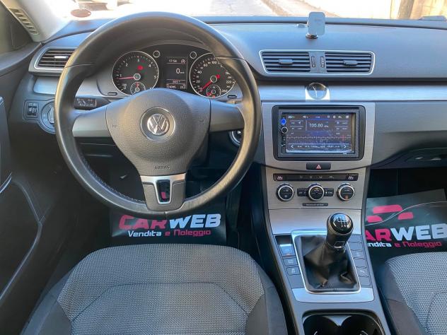 VOLKSWAGHEN PASSAT 1.6 TDI Highline NAVY 2014 - Foto 10