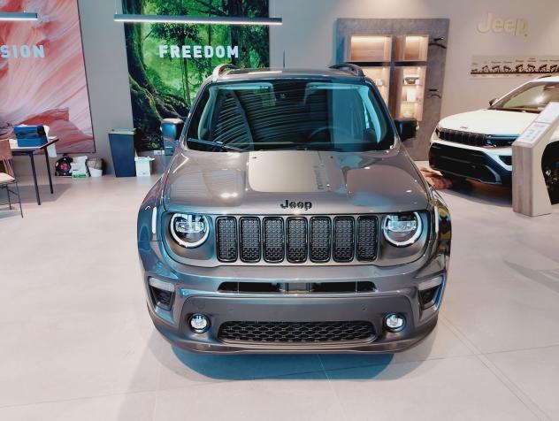 Jeep Renegade e-Hybrid 1.5 T4 MHEV 130cv North Star DDCT - Foto 10