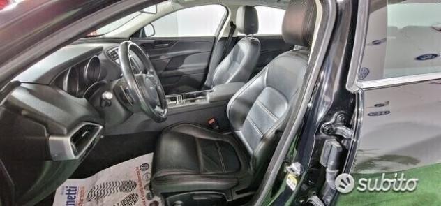 JAGUAR XE 2.0 D TURBO 180cv aut. prestige 2017 - Foto 6