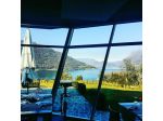 Cameriere servizio tavoli e bar