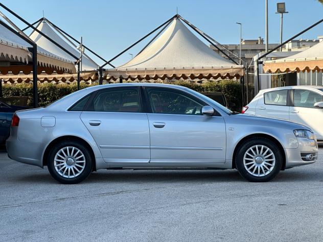 AUDI A4 2.0 130 cv - Foto 8
