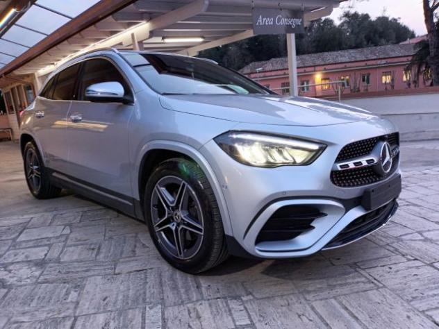 MERCEDES-BENZ GLA 200 D AMG PREMIUM 150CV AUTO PACK LUCI INT rif. 23775603 - Foto 3