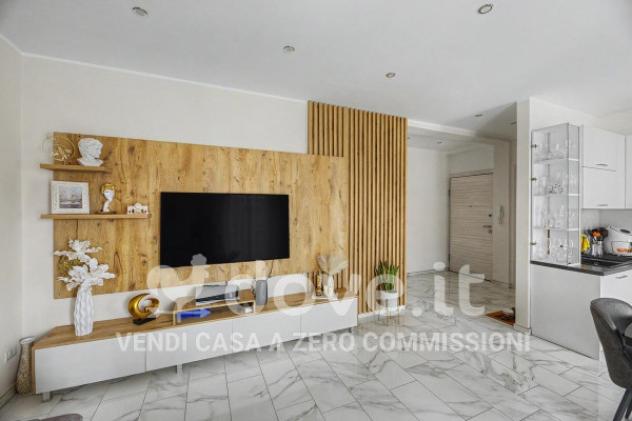 Appartamento di 85 m² con 3 locali e posto auto in vendita a Luino - Foto 4