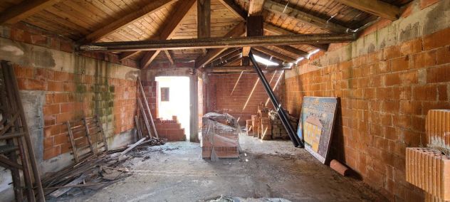 Appartamento in villa al piano terra con giardino privato e depandance - Foto 7