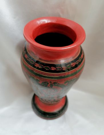 ANTICO VASO CERIMONIALE IN LEGNO LACCATO E FINEMENTE DECORATO, BIRMANIA. - Foto 6