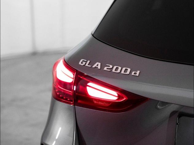 Mercedes-Benz GLA 200 d automatic - Foto 4
