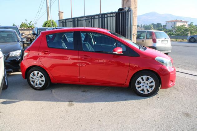 Toyota Yaris 1.4 D-4D DPF 5 porte - Foto 6