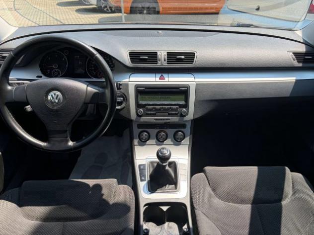VOLKSWAGEN Passat Variant Passat VI Variant 2.0 tdi Business dpf rif. 23871939 - Foto 5