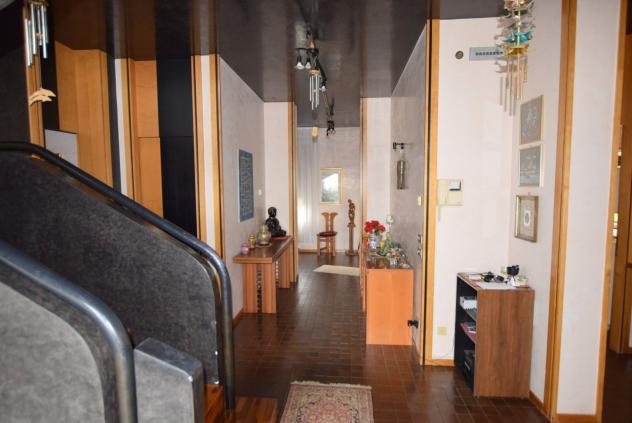 VILLA di 9 vani e di 584 mq (CORNUDA) rif. ZI60E_10 - Foto 4