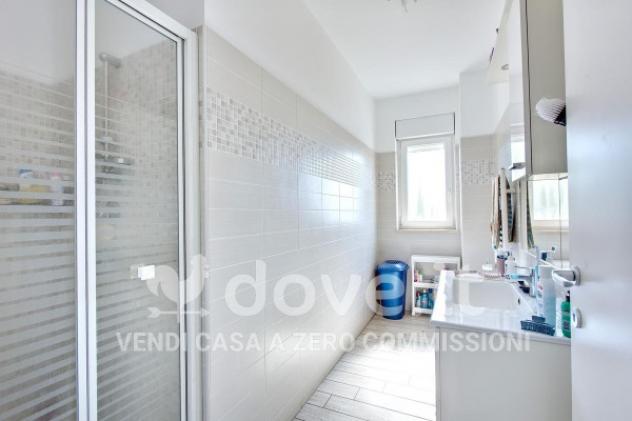 Casa indipendente di 130 m² con 4 locali in vendita a Latina - Foto 14