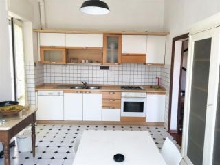 Zona Romana, Appartamento Arredato 100 Mq con Terrazzo - Rif. A257