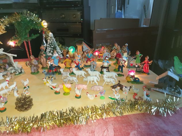 PRESEPE NATALIZIO da 104 pezzi. - Foto 3