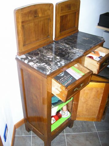 Vendo Comodini Antichi con marmo, - Foto 4