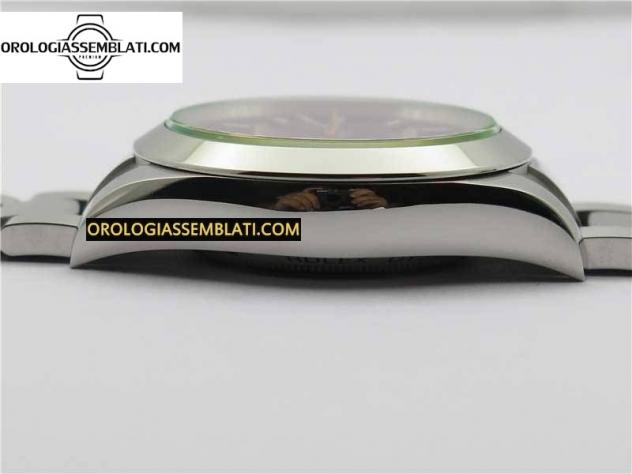 Replica Rolex Assemblata MILGAUSS 116400 GV ACCIAIO 904L 1:1 BEST EDITION QUADRANTE NERO SUL BRACCIALE SH3131 - Foto 10