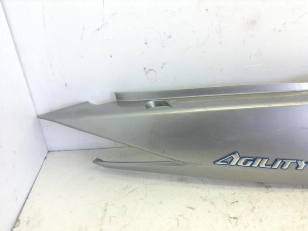 KYMCO AGILITY R16 4T 125 CARENA FIANCATA POSTERIORE DESTRA 2012 C20000 - Foto 2