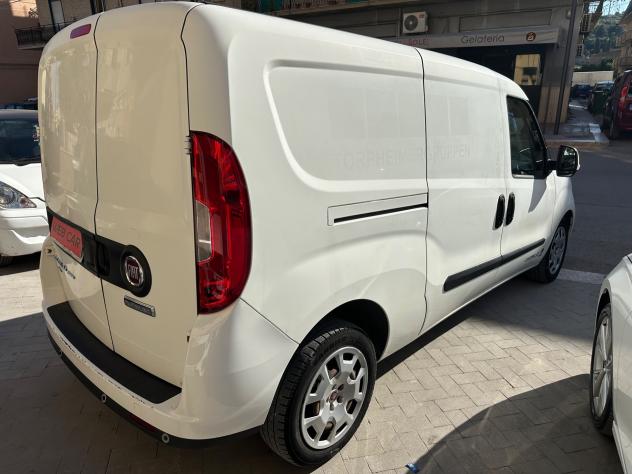 Fiat Doblo Dobl1.6 MJT 105CV Cargo Maxi Lamierato SX - Foto 4