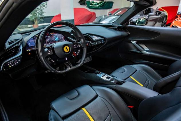 FERRARI SF90 Spider LIFT SYSTEM|CARBON+LEDS|FULL ADAS|20"|AFS| rif. 24138229 - Foto 10
