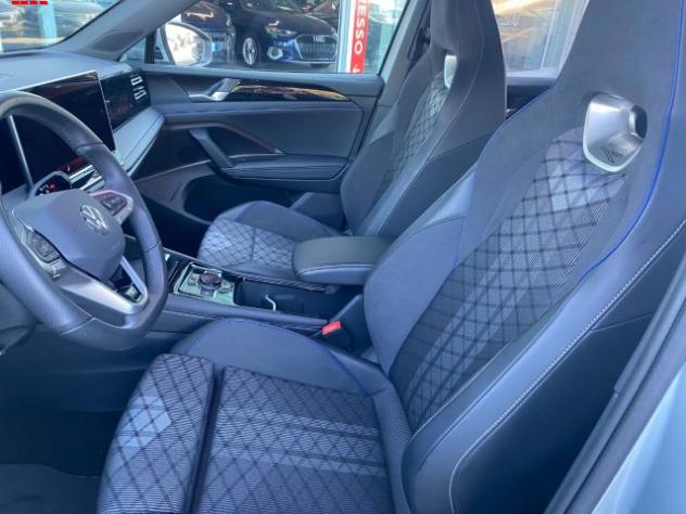 VOLKSWAGEN Tiguan 2.0 TDI 150 CV DSG R-Line rif. 24143896 - Foto 9