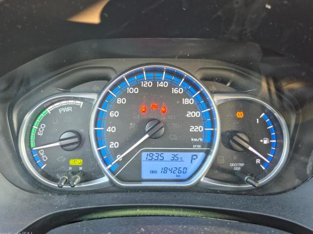 Toyota Yaris 1.5 Hybrid 5 porte Active -E6 Automatica NEO 2015 - Foto 9