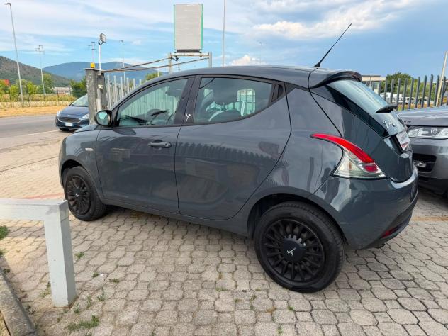 Lancia Ypsilon 0.9 TwinAir 85 CV 5 porte Metano Ecochic Elle - Foto 2