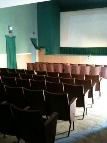 1804 - In vendita a Marsala locale comm. in periferia