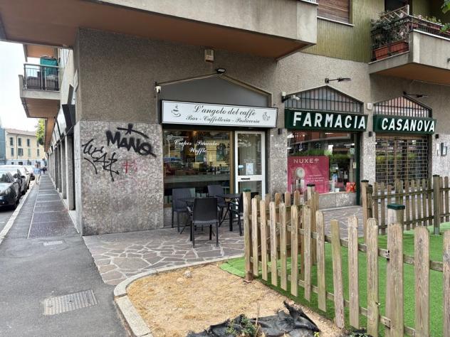 MONZA NEGOZIO ATTUALMENTE CAFFETTERIA - 4 VETRINE - Foto 18