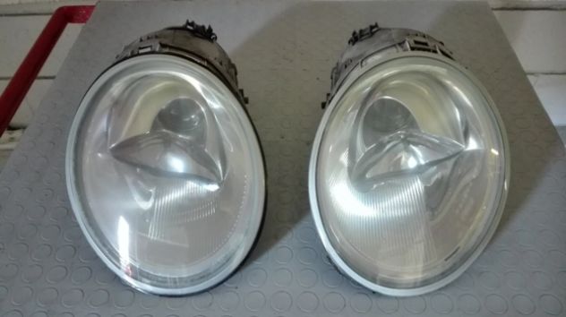 Fari anteriori Volkswagen New Beetle del 2001