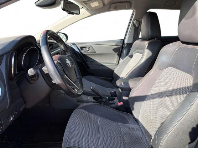 Toyota Auris Touring Sports 1.8h Lounge cvt - Foto 9