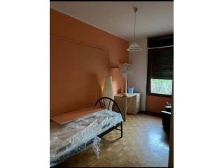 STANZA SINGOLA IN VIA SANTI 5 MILANO