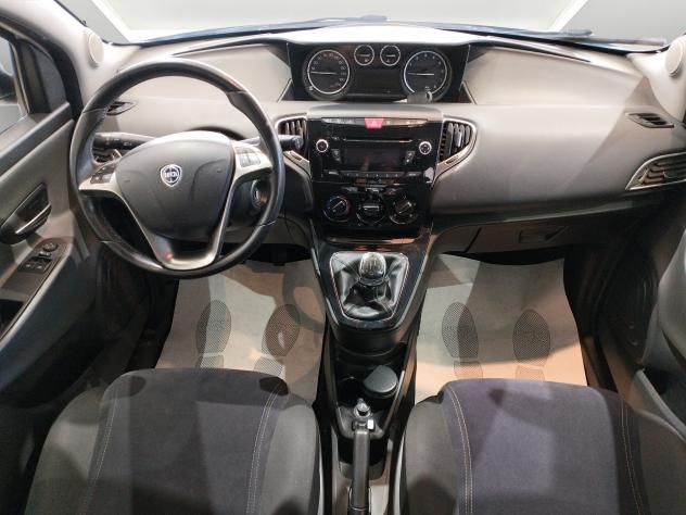 Lancia Ypsilon 1.2 8v Gold *NEOPATENTATI* - Foto 9