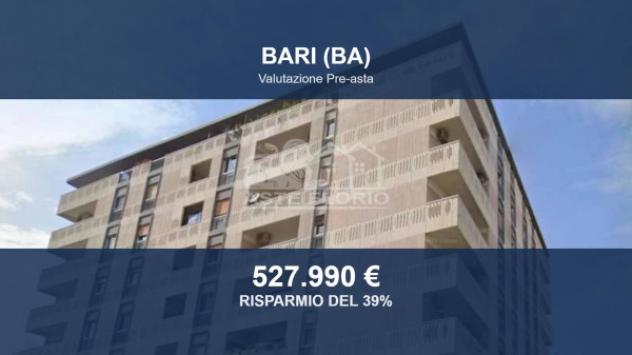 Immobile in asta di 916 m² in vendita a Bari