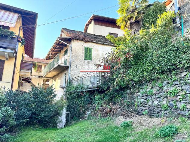 V000690 - UNGIASCA, CASA DA RISTRUTTURARE CON GIARDINO - Foto 3