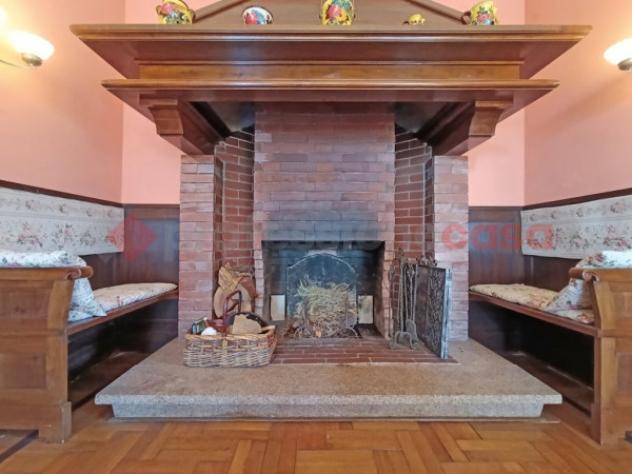 Villa di 450 m² con più di 5 locali e box auto doppio in vendita a Nebbiuno - Foto 8