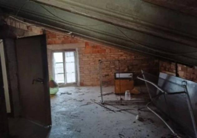 Immobile in asta di 179 m² con più di 5 locali in vendita a Terre Roveresche - Foto 5