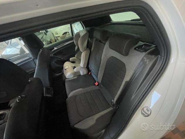 Volkswagen Golf 1.6 TDI 115 CV 5p. Sport Rline - Foto 10