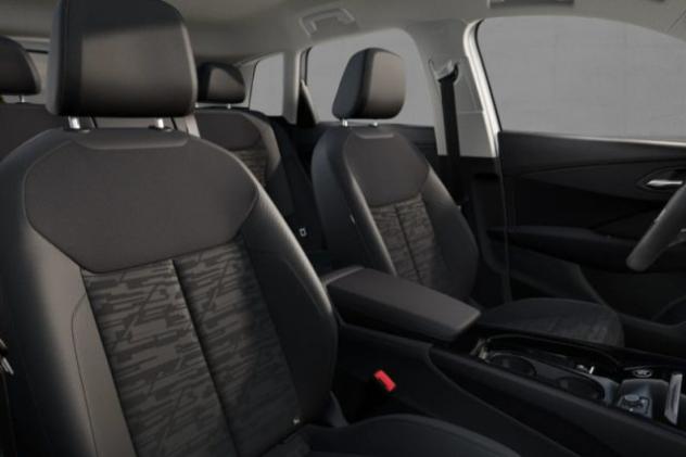 AUDI Q3 TFSI 150 kW S tronic quattro Business rif. 23757661 - Foto 5