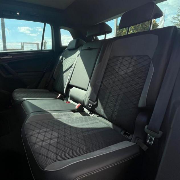 VOLKSWAGEN Tiguan 2.0 TDI SCR DSG R-Line 4Motion 110KW/150CV rif. 24126398 - Foto 8