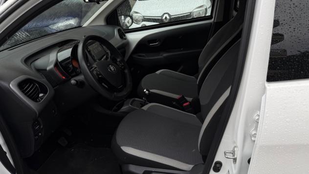 Toyota Aygo Connect 1.0 VVT-i 72 CV 5 porte x-play LED KAMERA PDC BLUETOOTH NAVI - Foto 10