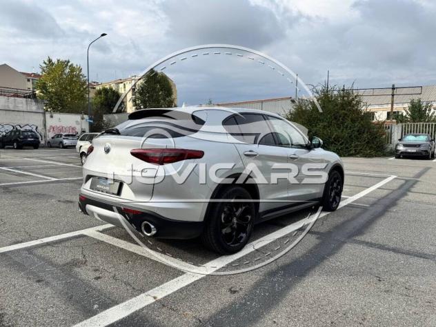 Alfa Romeo Stelvio 2.2 Turbodiesel 180 CV AT8 Q4 Executive - Foto 3