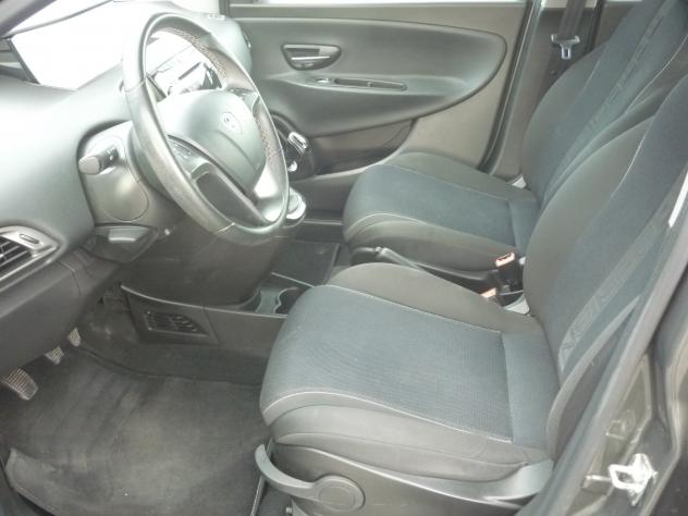 Lancia Ypsilon 1.2 69 CV 5 P. S Momodesign Km 80.000 - Foto 10