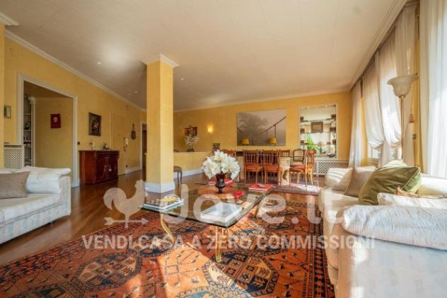 Appartamento di 240 m² con 5 locali e box auto in vendita a Sanremo - Foto 2