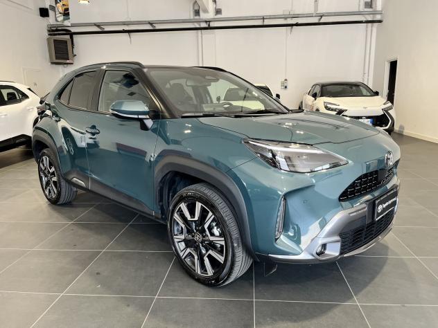 Toyota Yaris Cross 1.5H (130 CV) Lounge E-CVT AWD - TECH PACK - Foto 4