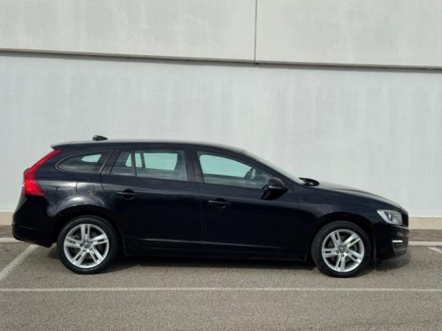 VOLVO V60 D2 R-design Momentum rif. 23235148 - Foto 3