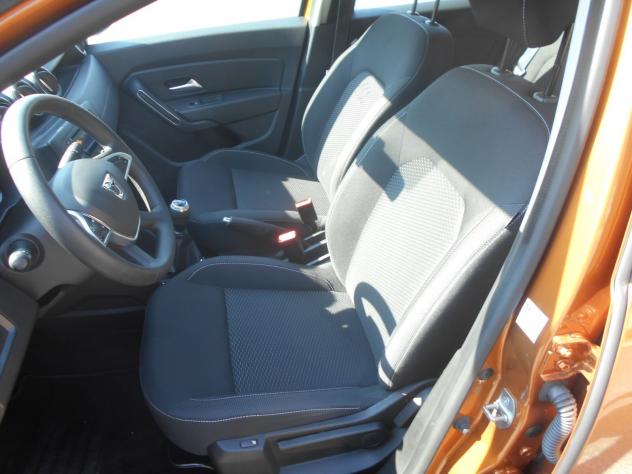 Dacia Duster 1.0 TCe 100 CV ECO-G 4x2 Prestige - Foto 10