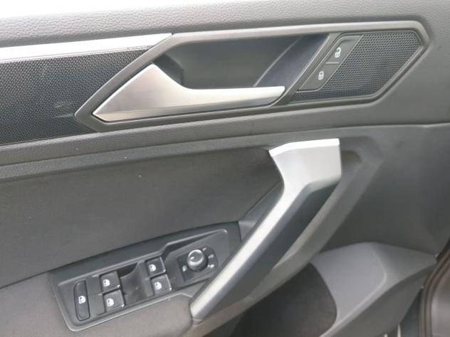Volkswagen Tiguan 2.0 TDI Life DSG NAVI - Foto 8