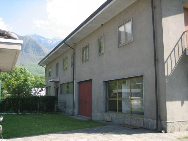 V000534 - CASA INDIPENDENTE, CON GIARDINO, GARAGE E MAGAZZINI - Foto 17